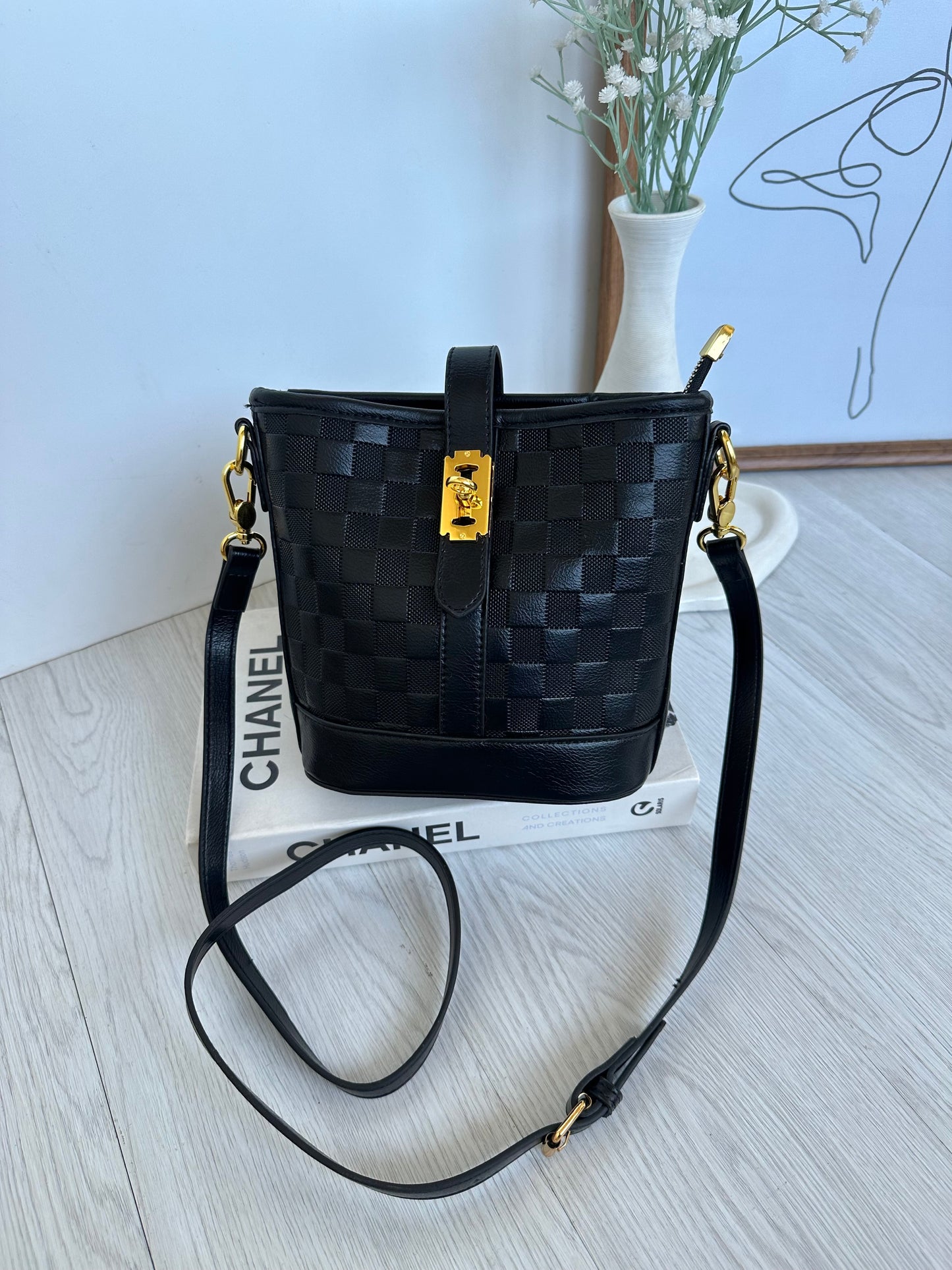 Crossbody Clio