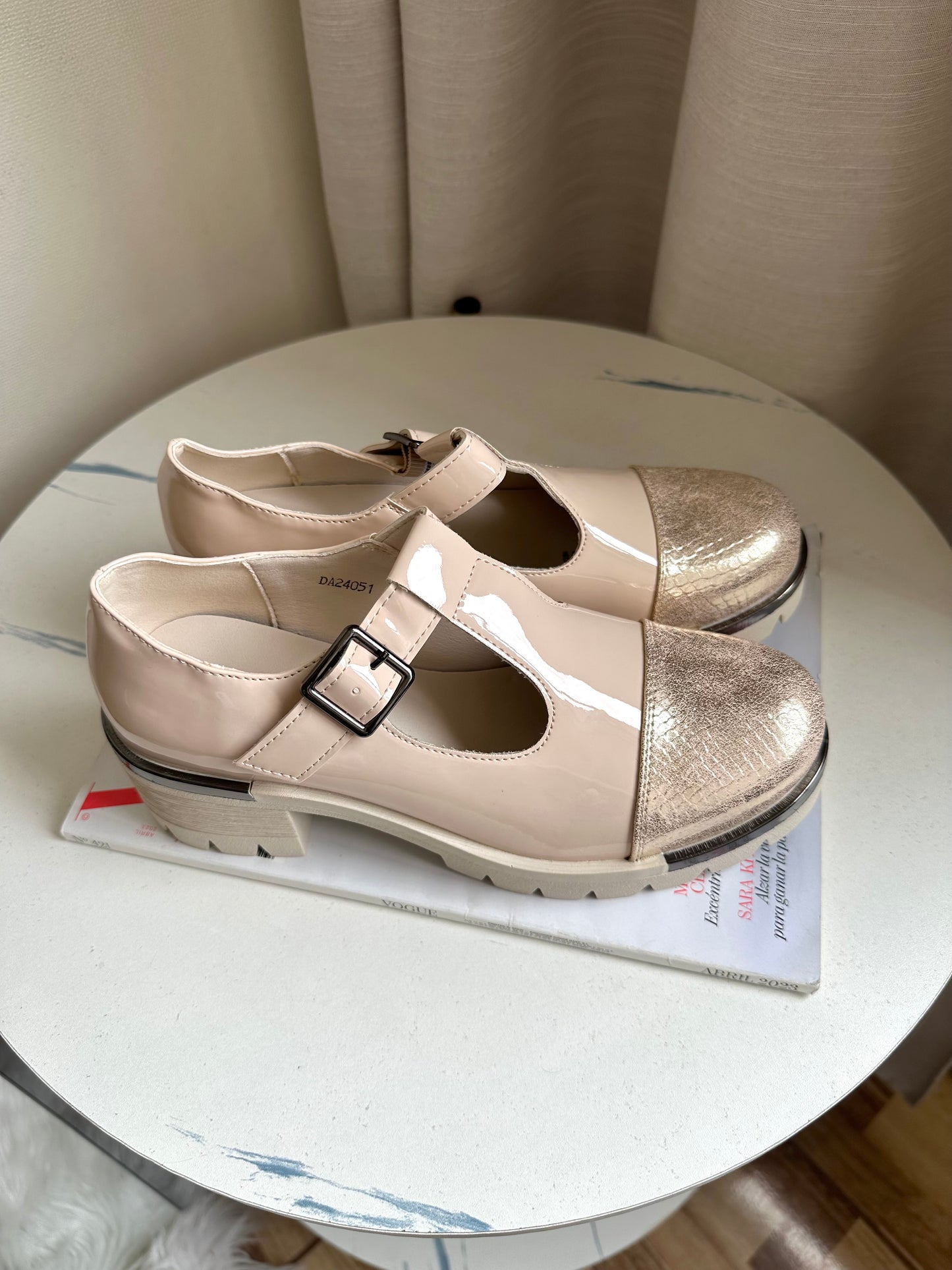 Zapatos Romina Crema